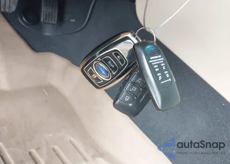 2016 Subaru Legacy 2.5I Limited из США, поврежденный, VIN 4S3BNAN69G3027428